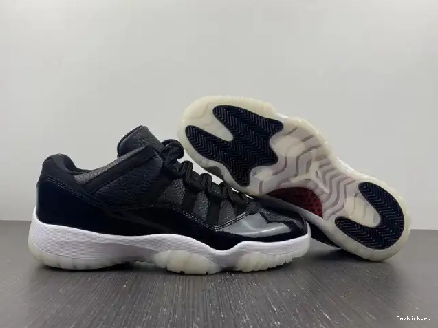 One Kick Air Low Jordan Retro 72-10 11 AV2187-001 0619